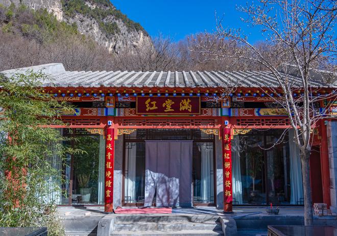 揭晓澳涞山庄拿下第1古韵时尚共生实至名归九游会j9入口登录新版中国10大最美山庄(图3)