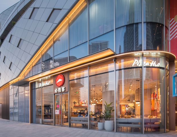 饮品牌价值榜海底捞、瑞幸上榜！九游会J9入口2025年全球餐(图7)